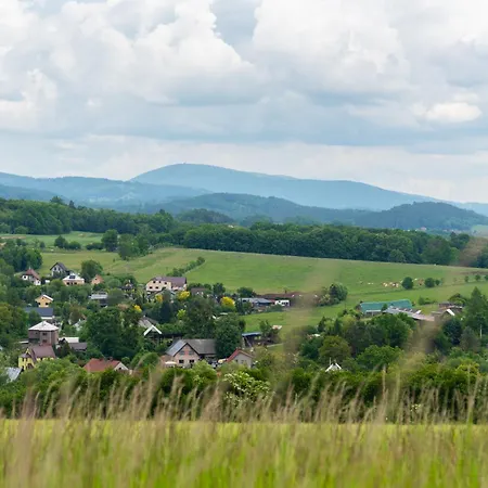 Koolna Pod Kopcem بيت خشبي